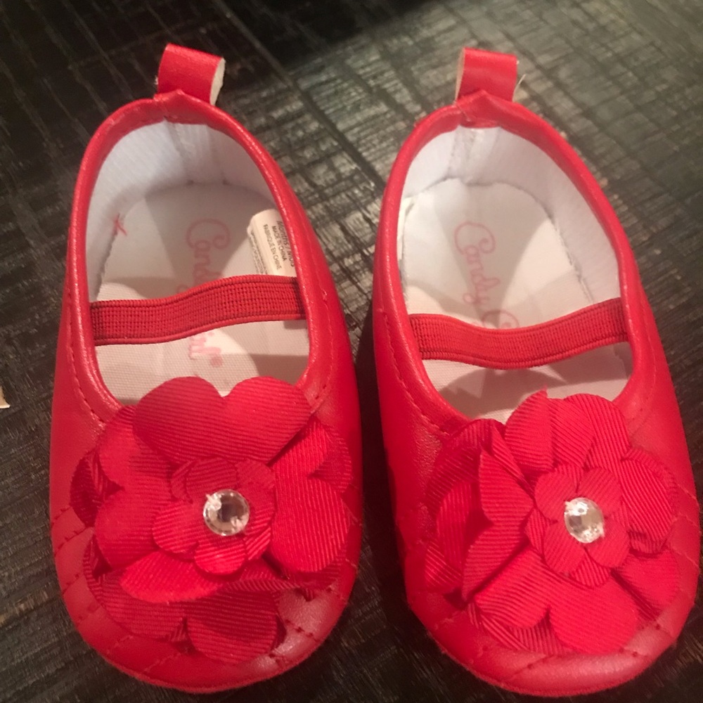 Red shoes - Picture 3 of 3